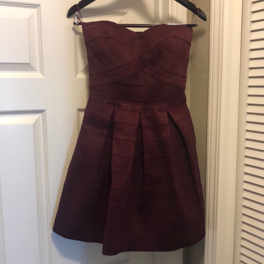 Burgundy Express dress size M